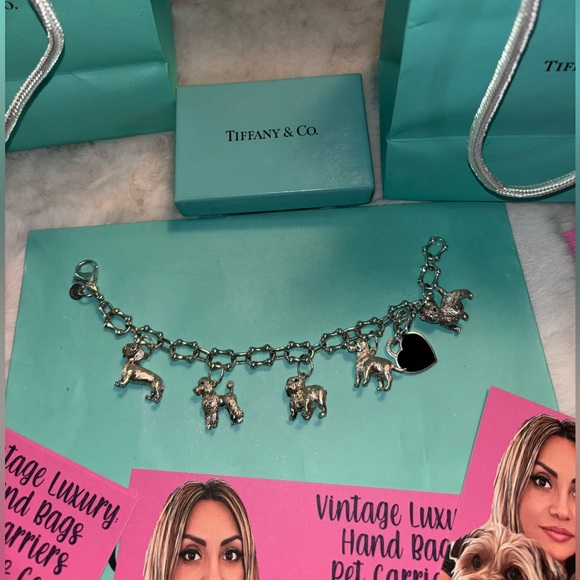 Tiffany & Co - Picture 5 of 7